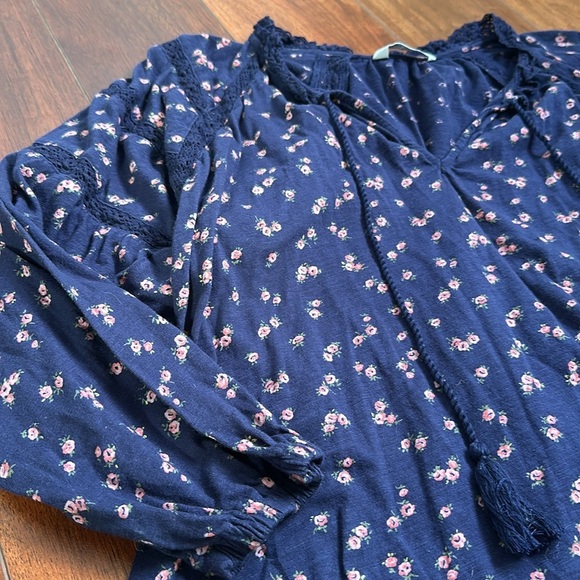 Lucky Brand Women’s Long Sleeve Floral and Lace Peasant Style Blouse Small - Picture 2 of 6